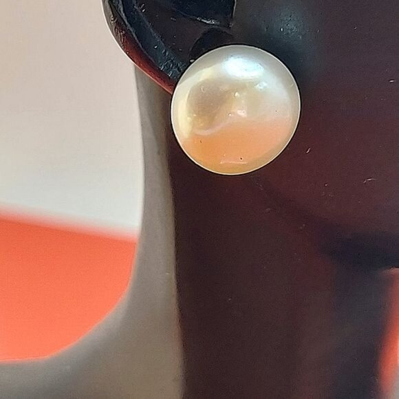 Natural Round Creamy White Pearl 9mm 925 Sterling Silver Earrings - Picture 4 of 7